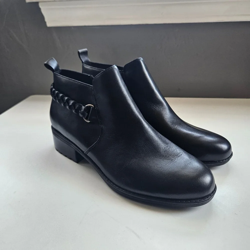 Easy Spirit Ankle Boots Womens 10M Black Leather Zip Up Office Heel Minimalist